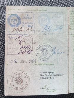 Checking out a car in DE - what the stamp should look like in the brief