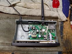 Wnętrze i szybka naprawa dekodera DVB-T2 LTC LXHD203