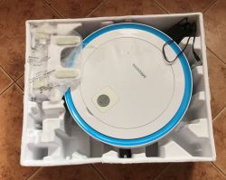 Wnętrze odkurzacza smart/robota sprzątającego z WiFi Medion 13277