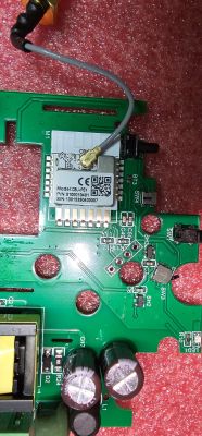 CBUI-PEX wireless module on green PCB with attached antenna cable