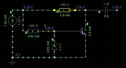 Schemat układu elektronicznego z MOSFET-em 2N7000, rezystorami i kondensatorem.