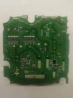 Falownik FR-D720S-025SC-EC potrzebuję zdjęcia kabelka łączącego MB z panelem