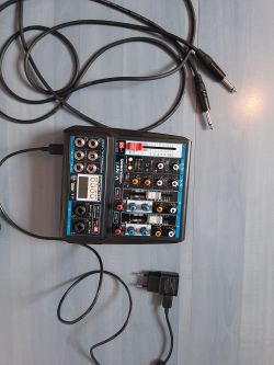 Jak podłączyć mikrofon XLR i mikser audio do PC do nagrywania?