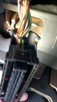 Astra H - Instrukcja rozebrania wtyczki i podłączenia żeńskich pinów