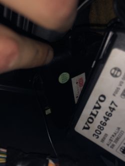 Volvo V40 98r - jak wyłączyć alarm po podłączeniu nowego akumulatora?