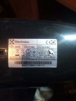 Electrolux PQ91-40GG (PNC900277358) - brak możliwości uruchomienia odkurzacza akumulatorowego.
