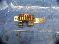 Skrzynka z bezpiecznikami w suzuki swift - Co to jest za element?