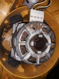 Removing Stiga e331 Electric Mower Engine: Tips for Rubber Mounts & Bearing Replacement