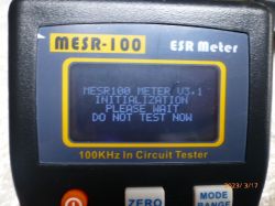 Ujemna wartość ESR w kondensatorze stałym 22µF/250V - pomiar, przyczyny i możliwe konsekwencje