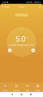 Tuya app interface with thermostat set to 5°C in manual mode.