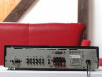 Jak podłączyć TV Thomson do amplitunera Onkyo TX-820?