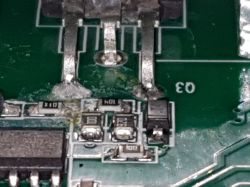 Indesit BI WDIL 861284 EU nalot przy przetwornicy i mosfecie w pralko-suszarce - co to jest?