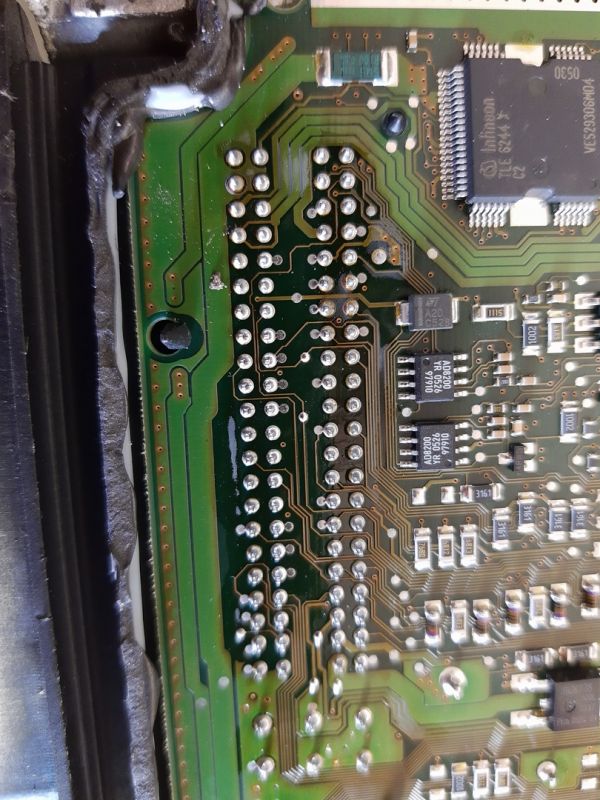 Audi A8 D3 4.2TDI 2005 - Błędy przepływomierzy, poddymianie i drgania na jałowym biegu