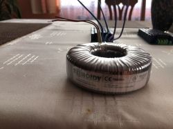 Jak podłączyć transformatory Toroid 2x35V do płyty zasilacza AC-GND-AC?