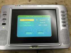 Comparison of small displays 7" 8" for monitoring and more, measurements