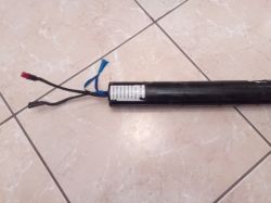 Goclever Electric Scooter Shuts Down During Ride, Requires Charger Reconnection