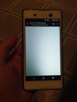 Sony Xperia M5: Unexpected Shutdowns during Messenger, Google Maps & Varying Battery Percentages