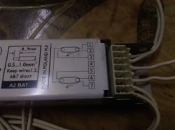 Statecznik elektroniczny Philips 2x 49 W - podpięcie jednej świetlówki Statecznik elektroniczny Philips 2x 49 W - podpięcie jednej świetlówki
