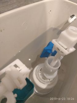 Multiple Flush Requirement in Compact Toilet: Drain Pipe Maintenance Queries