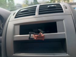 Wymiana oryginalnego radia CD na RT3 z nawigacją w Peugeot ST Comfort 2.0