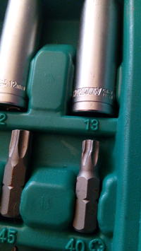 Durable Key Set Recommendations for PLN 500: Brands, Material Strength, & Richly Equipped Options