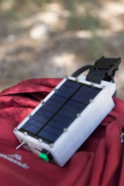 Przenośna ładowarka solarna DIY