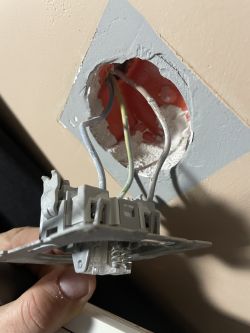 Which WiFi controller should I choose for 3-wire external blinds?