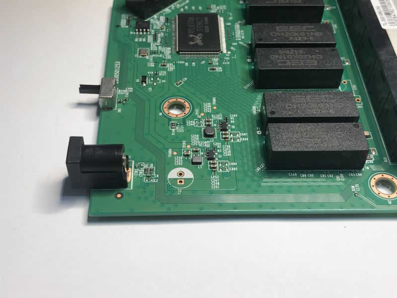 What's the difference between a smart switch and a regular switch? TL-SG108 vs TL-SG108E comparison What's the difference between a smart switch and a regular switch? TL-SG108 vs TL-SG108E comparison