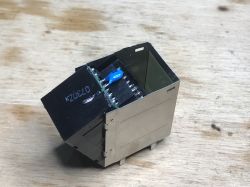 Wnętrze gniazd RJ45 ze zintegrowanym transformatorem sygnałowym Wnętrze gniazd RJ45 ze zintegrowanym transformatorem sygnałowym