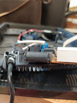 Prestige HB-525 mała płyta indukcyjna uszkodzenie pola indukcyjnego