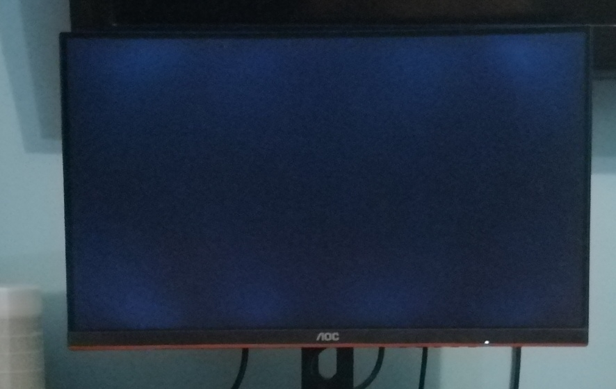 Stopień backlight bleeding w monitorze AOC C24G1 norma czy wada?