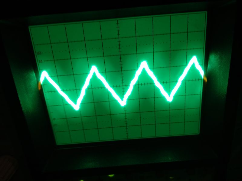 Generator funkcyjny DDS - prosty sposób na polepszenie jakości sygnału