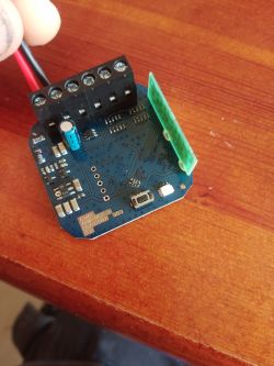 Will an external antenna increase the range of the Zamel Exta Life RCT 21 receiver?