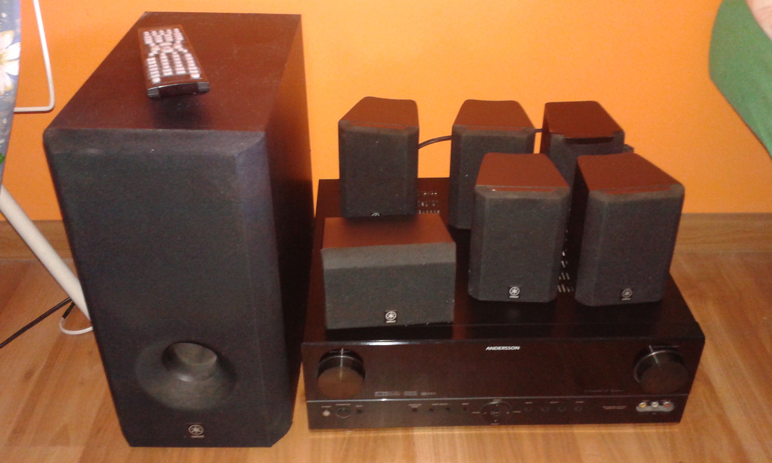 [Sprzedam] Amplituner z głośnikami Yamaha 7.1 / 6.1 / 5.1