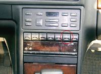 Peugeot 605 - alarm fabryczny, czy nowy?