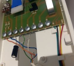 Unifon Wekta TK6/Laskomex LF-3 - Podłączenie przez kondensator elektrolityczny