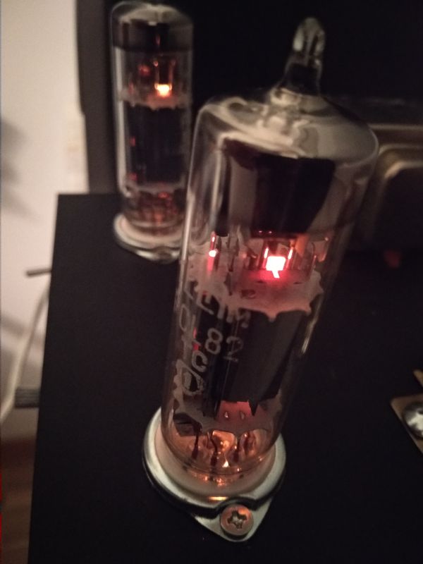 Budget PCL82 stereo tube amplifier