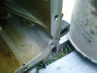 Fiat 126 el - jak naprawić pęknięty blok silnika przy mocowaniu tłumika?