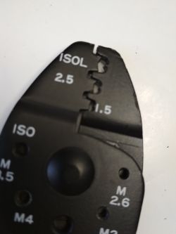 Wielofunkcyjne szczypce Knipex 9721215B, recenzja Wielofunkcyjne szczypce Knipex 9721215B, recenzja