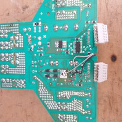 IKEA WH PLEAA, moduł EGO 75.13037.110 v1.71 Jaki to element zastosowano w sterowniku płyty ?