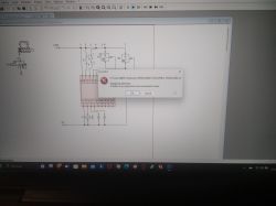 Zrzut ekranu z FluidSIM z komunikatem o pętli cyfrowej.