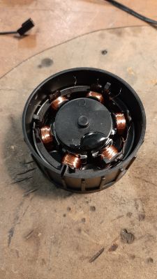 Jak zbudować sterownik silnika BLDC 12V?