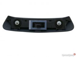 Demontaż tylnej klamki klapy w Oplu Corsa D