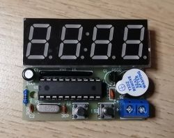 Czterocyfrowy zegar elektroniczny LED - KIT z Chin (instrukcja + wsad)