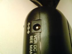 Kamera PANASONIC PV-42D - jakie wtyki kabla zasilacz-kamera?