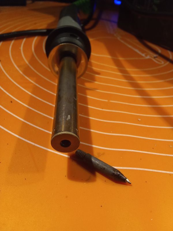 Czego NIE NALEŻY KUPOWAĆ. Stacja Lutownicza Niteo z marketu czyli Wielkie Nieporozumienie