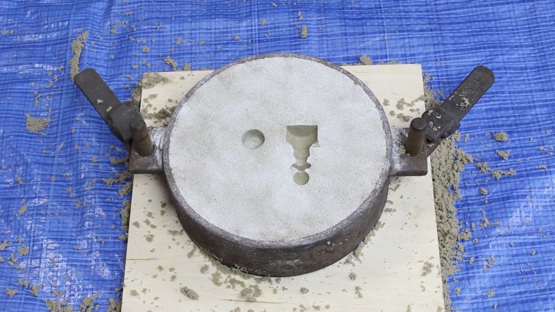Pionek szachowy odlany z aluminium Pionek szachowy odlany z aluminium