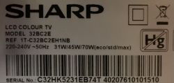 Etykieta telewizora Sharp LCD z modelu 32BC2E z informacjami technicznymi.