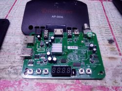 Płyta główna dekodera Alphasat AP-3030 z oznaczeniem GX6605S-S24006-V1