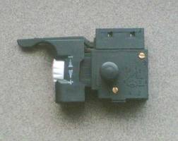 Jak zmniejszyć obroty 2-pinowych wentylatorów na płycie z 3-pinowym złączem?